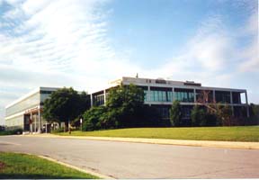 [photo, Hughes Transportation Building, BWI Airport, Maryland]