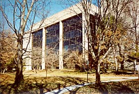 [color photograph of Maryland Judicial Center, Annapolis, Maryland]