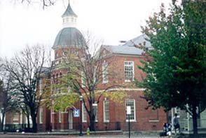 [photo, Anne Arundel County Courthouse (view from Church Circle), Annapolis, Maryland]